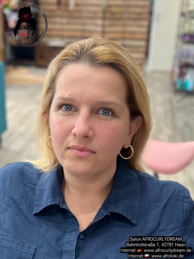 Haarverlängerung, Afrolocken, Wellen,  Dreadlocks, glatte Haare und viel mehr. Afrocurlydream Haan NRW